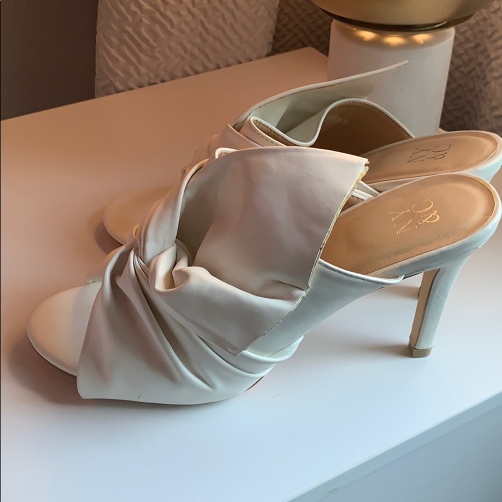 Sandals - Picture 6 of 6